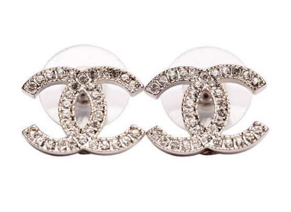 定制耳釘要注意些什么？哪里可以定制耳釘？