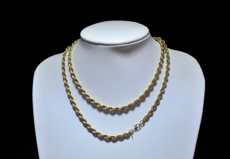 金項(xiàng)鏈扯斷了維修要多少錢？金項(xiàng)鏈焊接價(jià)格！