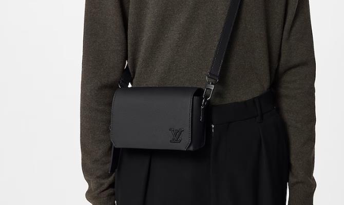 皮革劃傷修復(fù)方法