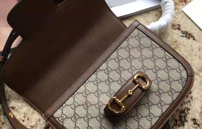 古馳包包內(nèi)襯維修價(jià)格多少