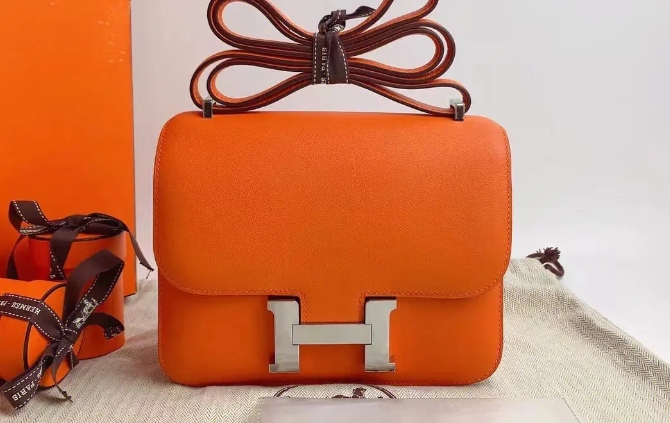 包包修復（網(wǎng)格的包包破洞了該怎么補救）