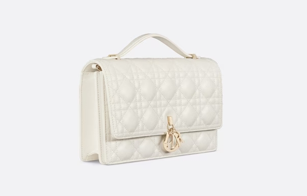 迪奧包包怎樣維修保養(yǎng)