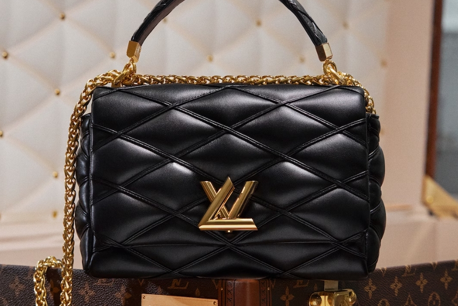 LV包輕微劃痕修復(fù)多少錢 LV包輕微劃痕修復(fù)多少錢