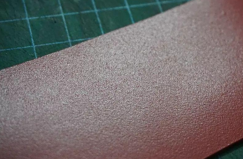 鉻鞣皮和植鞣皮哪個好？植鞣皮有裂紋了怎么辦？