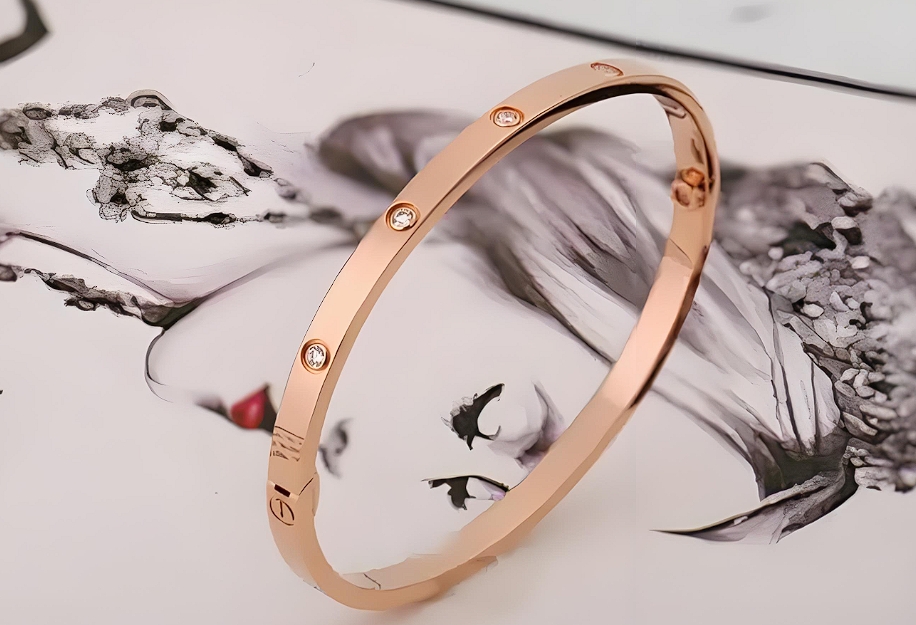 手鐲變形在哪里修復(fù)？怎樣修復(fù)黃金手鐲變形？