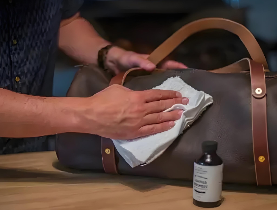 皮具保養(yǎng)護(hù)理教程 皮具保養(yǎng)用什么？