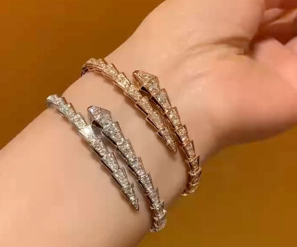 寶格麗手鐲劃痕怎么修復(fù)？寶格麗手鐲修復(fù)多少錢？