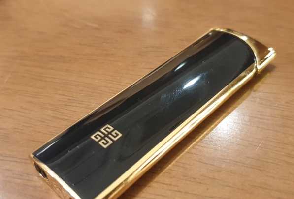 紀(jì)梵希打火機(jī)打不著火維修需要多少錢？附近哪里能修打火機(jī)？