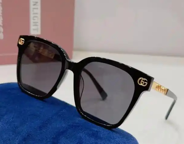 GUCCI眼鏡修復(fù)時間大揭秘：多久能修好？