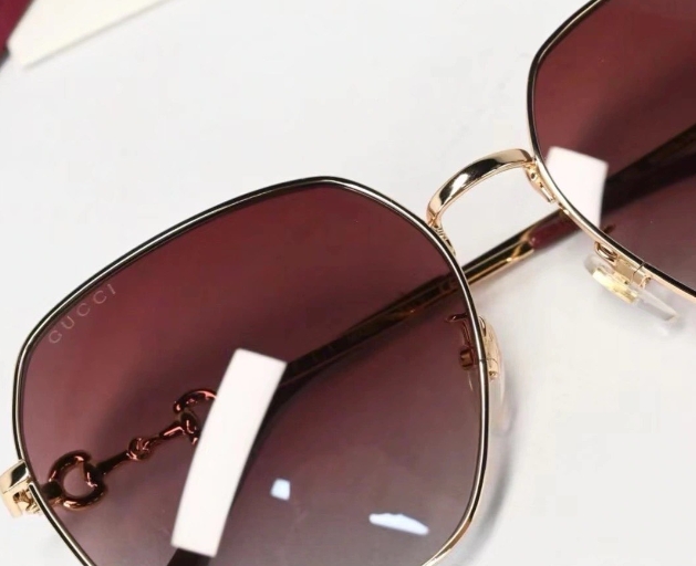 如何修復掉色的GUCCI眼鏡？常見問題解析！