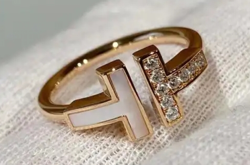 Tiffany戒指變形了，能否修復(fù)？