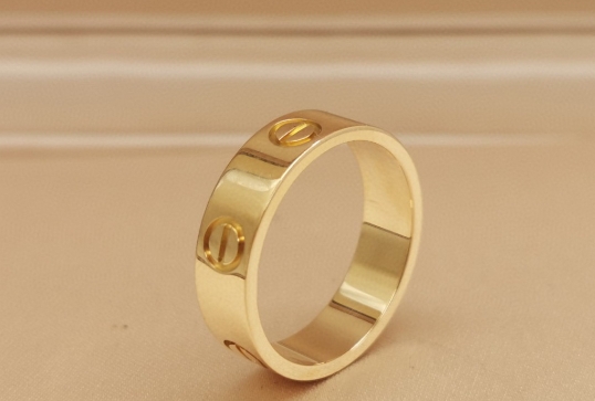 戒指翻新費用大揭秘：了解價格與服務(wù)