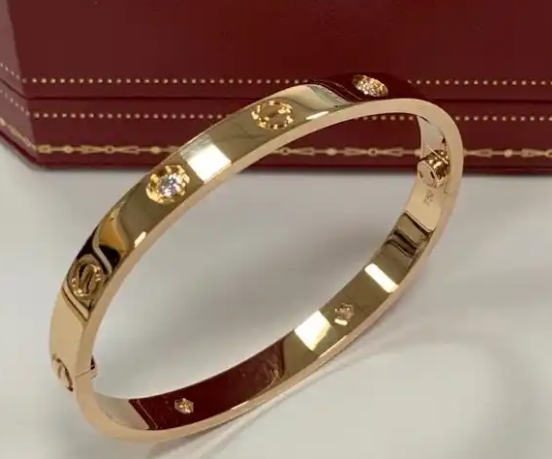 卡地亞手鐲斷了還能修好嗎？最新價格參考！