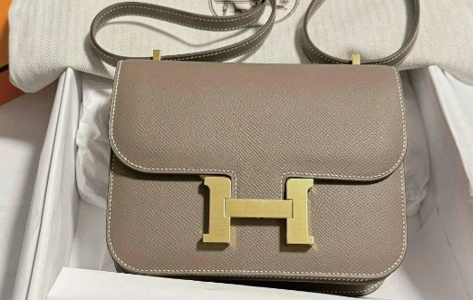 如何避免愛馬仕包包老化？這幾個保養(yǎng)方法必看！