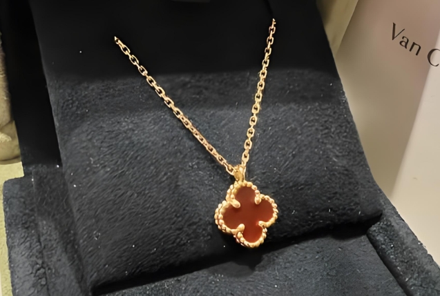 梵克雅寶項鏈斷了能焊接嗎？修復(fù)流程一次說清楚