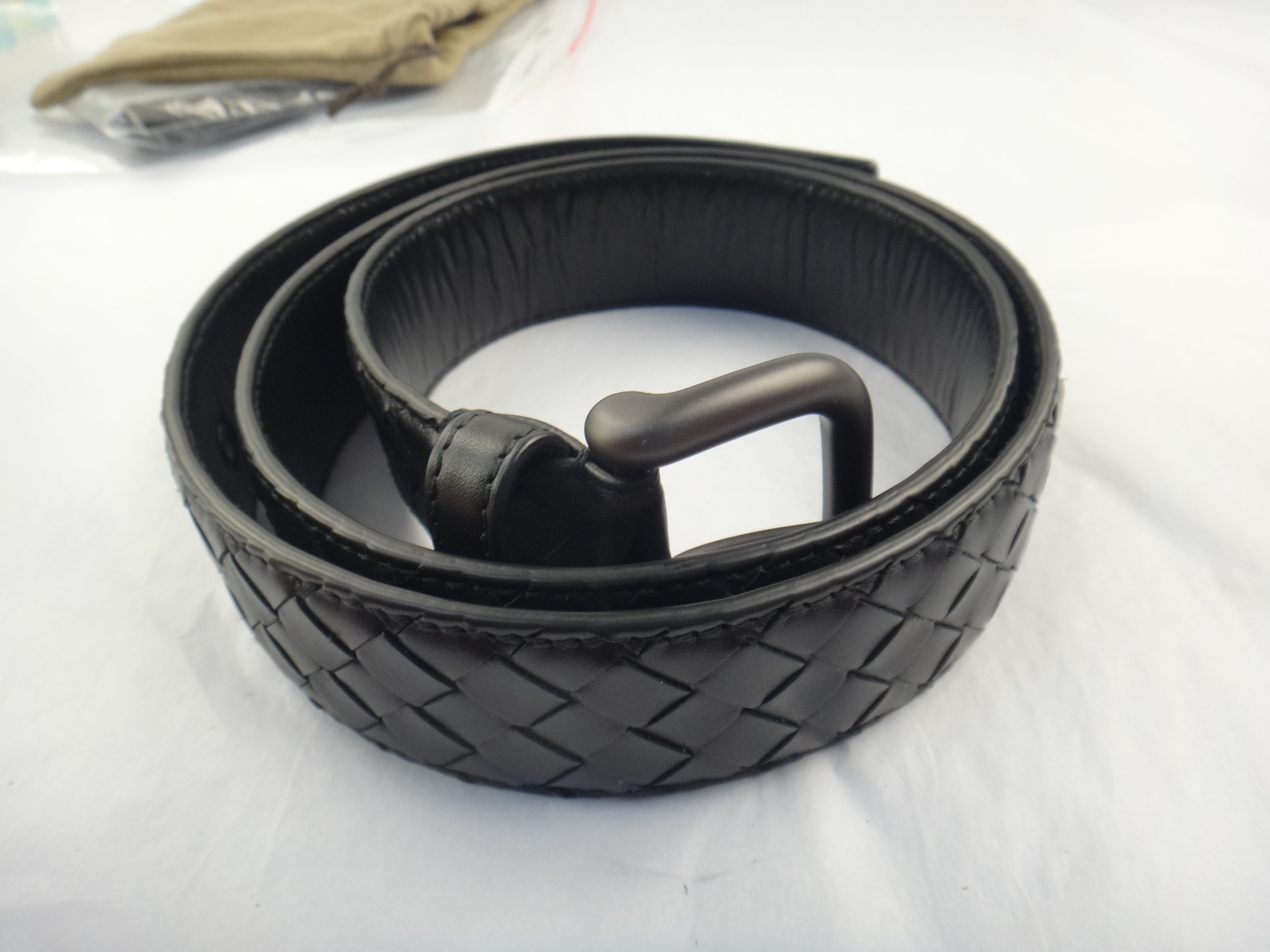 如何自己動(dòng)手給腰帶打孔