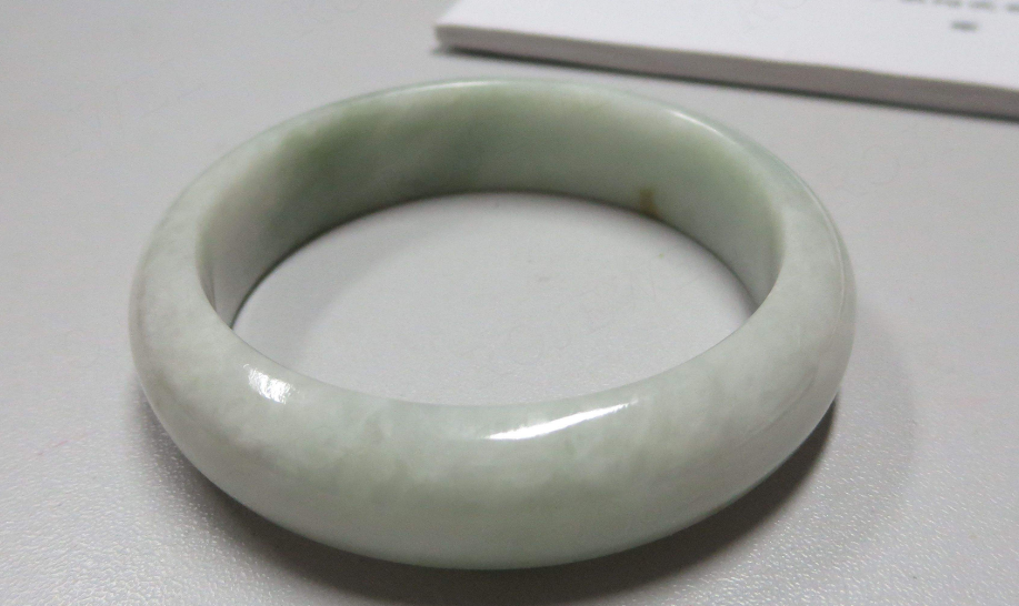 玉鐲摔斷了能修嗎？玉鐲修復方法