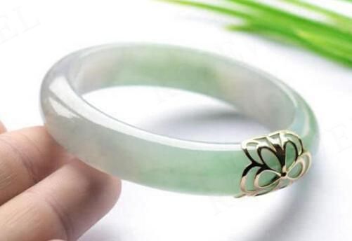 玉鐲斷了該怎么修復(fù)